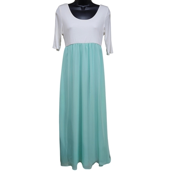 Pink Blush Women's Mint & White ¾ Sleeve Flowy Empire Maxi Dress Size Medium - Picture 1 of 7